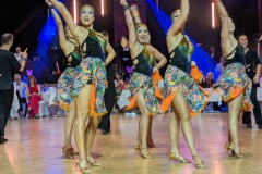 PXL_20260425_210241449